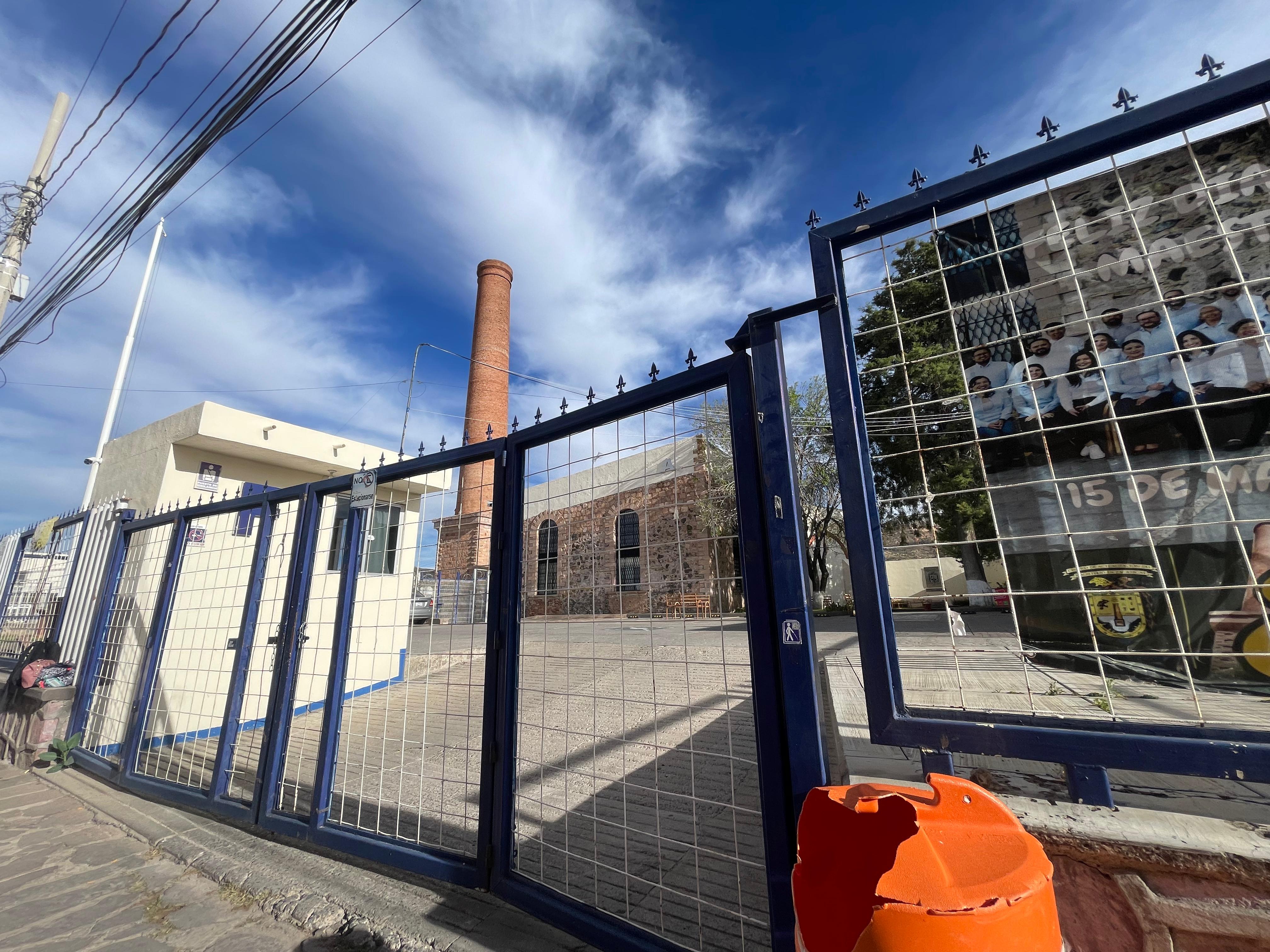 TOMAN CAM PARA EXIGIR DESIGNACIÓN DE DIRECTOR