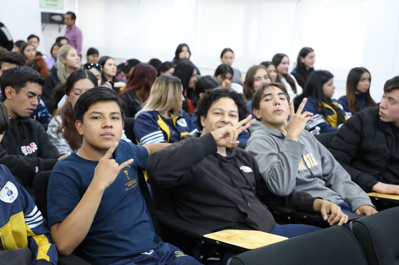 INSERTA DMA A LA ACADEMIA A ESTUDIANTES E INVESTIGADORES