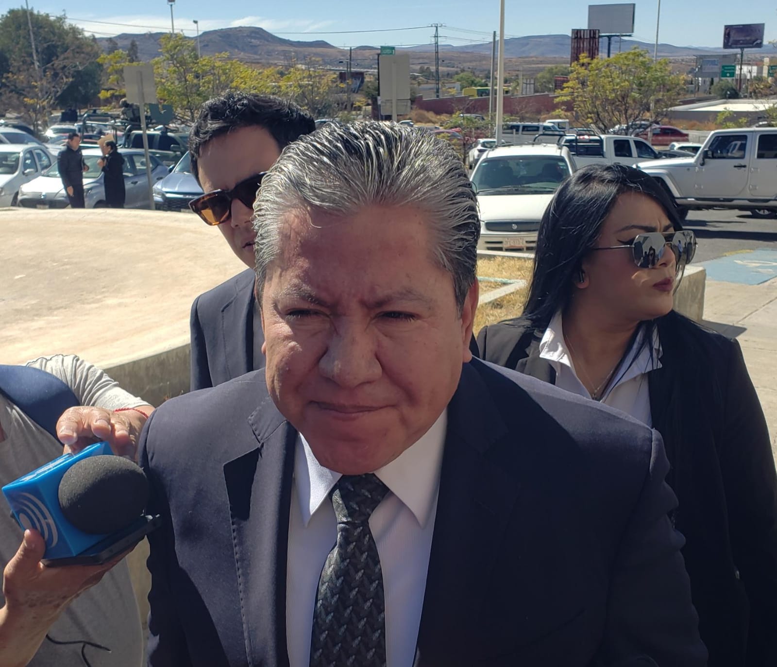 PIDE MONREAL SENSATEZ ANTE PAROS Y DEFIENDE FEDERALIZACIÓN DE EDUCACIÓN Y SALUD EN ZACATECAS