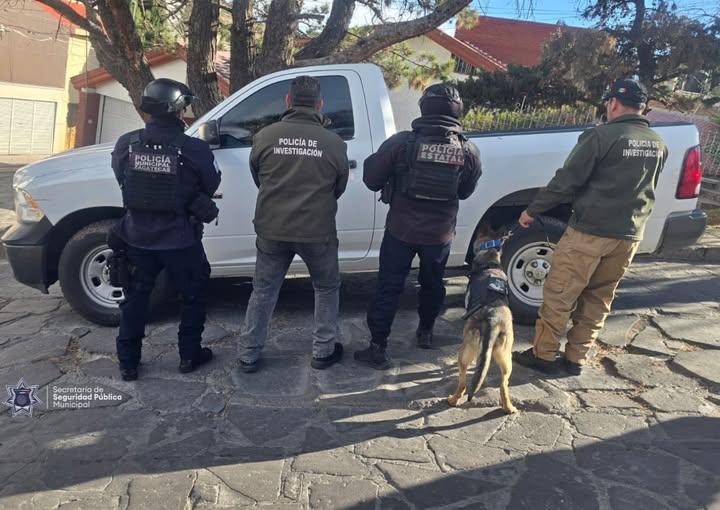 ASEGURAN VEHÍCULO POR PRESUNTA SUPLANTACIÓN DE UNIDAD