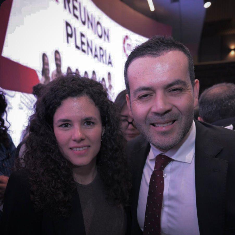 - ¿Si va por encuesta Luisa María?