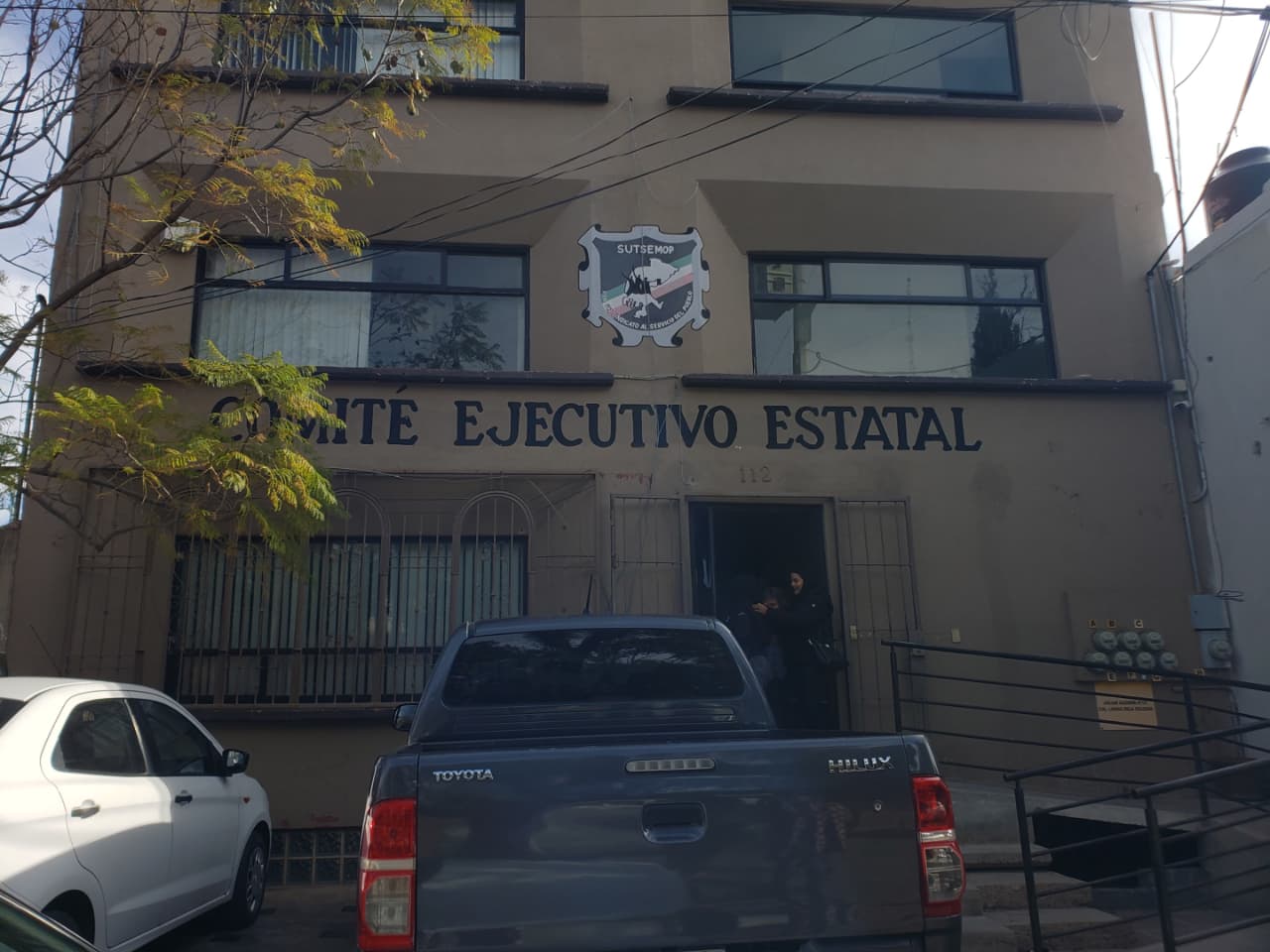 DENUNCIAN EMPLEADOS ADEUDOS EN VILLA GONZÁLEZ ORTEGA