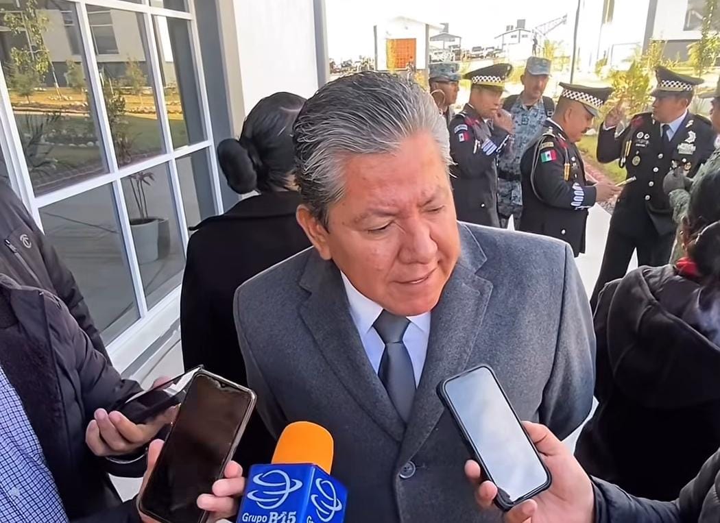 CALIFICA DAVID MOREAL DE IRRESPONSABLE FALLO DE JUECES EN TEMA DEL ISSSTEZAC