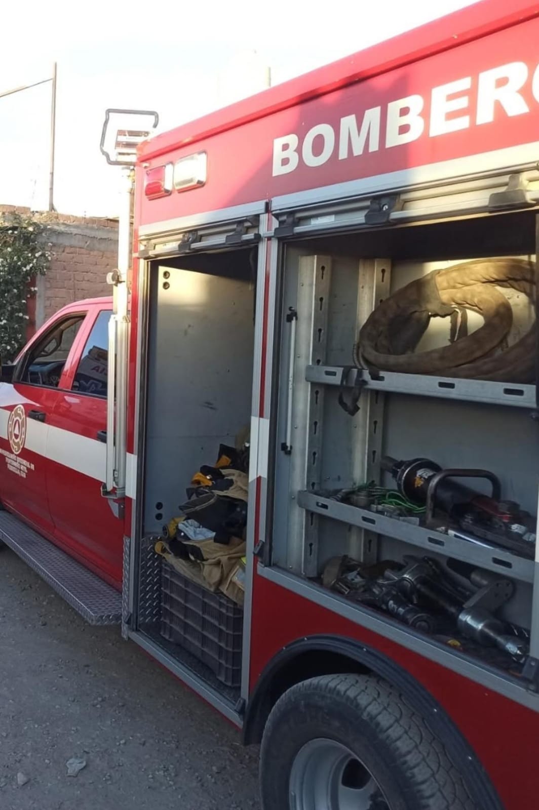 SE ELECTROCUTA TRABAJADOR DE MEGACABLE MIENTRAS REALIZABA INSTALACIONES EN LA COLONIA EUROPA