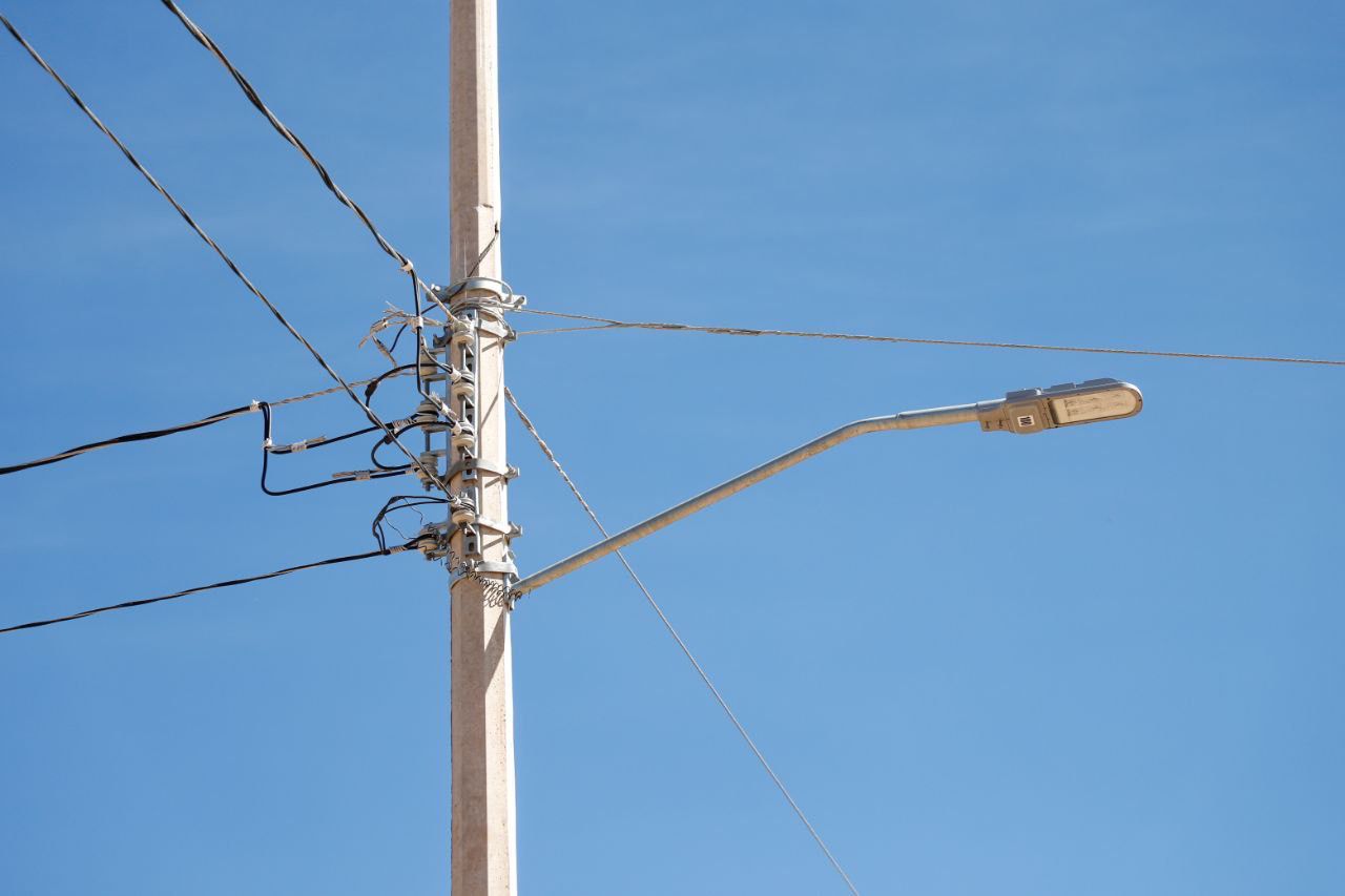 EXIGEN LUZ EN EL TIGRE; FALLAS CONSTANTES DE LA CFE DEJAN A OSCURAS A LA COMUNIDAD