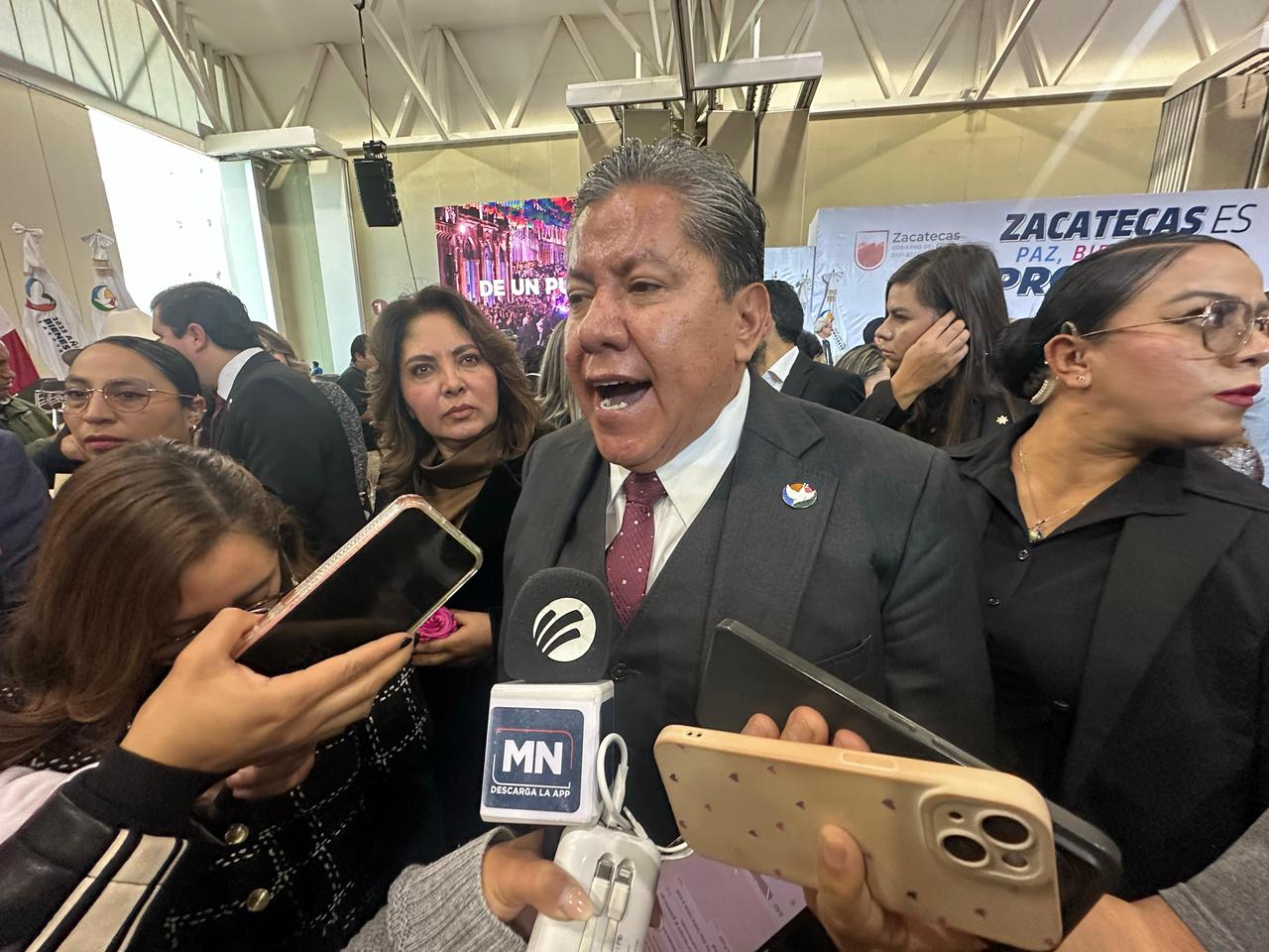 NIEGA GOBERNADOR IMPEDIMENTO MIGRATORIO Y ASEGURA QUE TIENE VISA VIGENTE