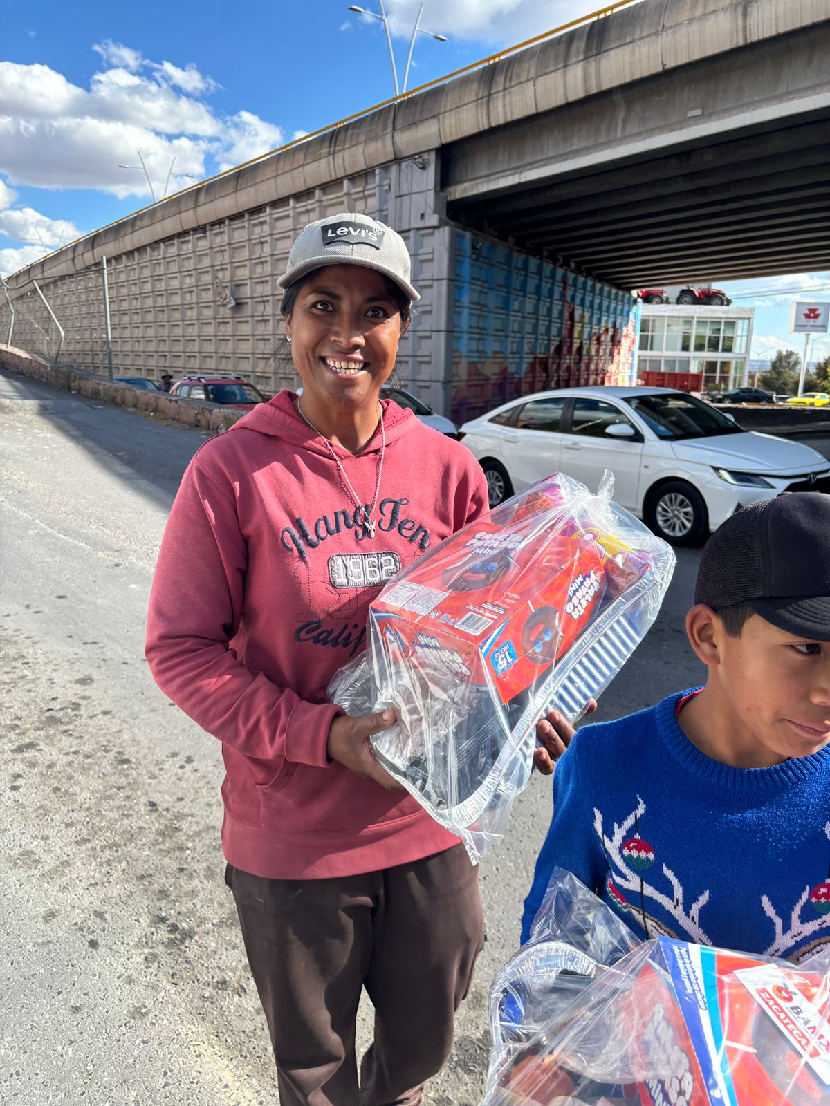 Llevan esperanza a hogares zacatecanos en situación vulnerable con mil cenas navideñas